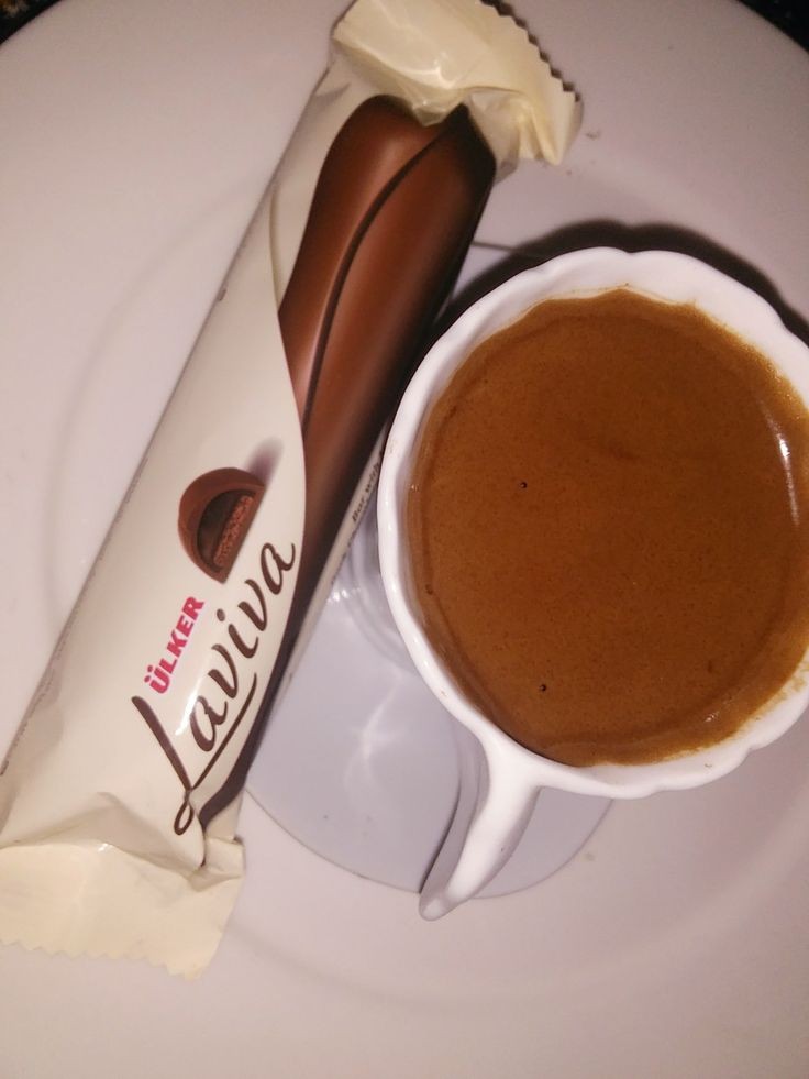 شکلات لاویوا